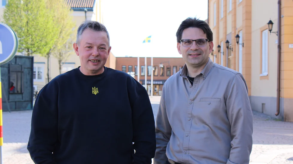 Kenny Fransson och Ola Hammarbäck är nu partikamrater i Kristdemokraterna i Vimmerby.