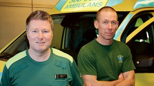 Bäst i Sverige. Jörgen Pettersson, t.v, och Andreas Ydringer och  ambulanssjukvården i Kalmar län räddar, procentuellt sett, livet på flest människor vid  hjärtstopp.