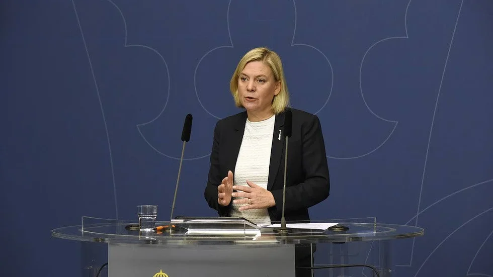 Magdalena Andersson. Har svårt att nå ut.