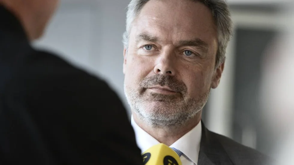 Jan Björklund. Borde ställt krav på väljarna också.