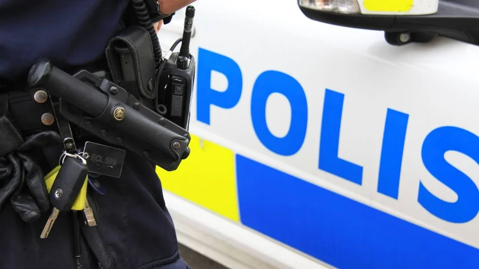 På plats. Polisen var nära när nästa inbrott i Boxholm inträffade på fredagskvällen.