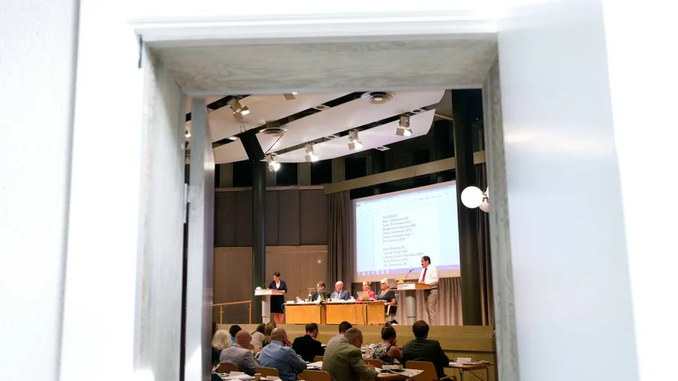 Spänningar. Regionens arvodesregler har skapat irritation bland politikerna. Frågan diskuterades på senaste regionfullmäktige. Bilden är från ett tidigare fullmäktigesammanträde.