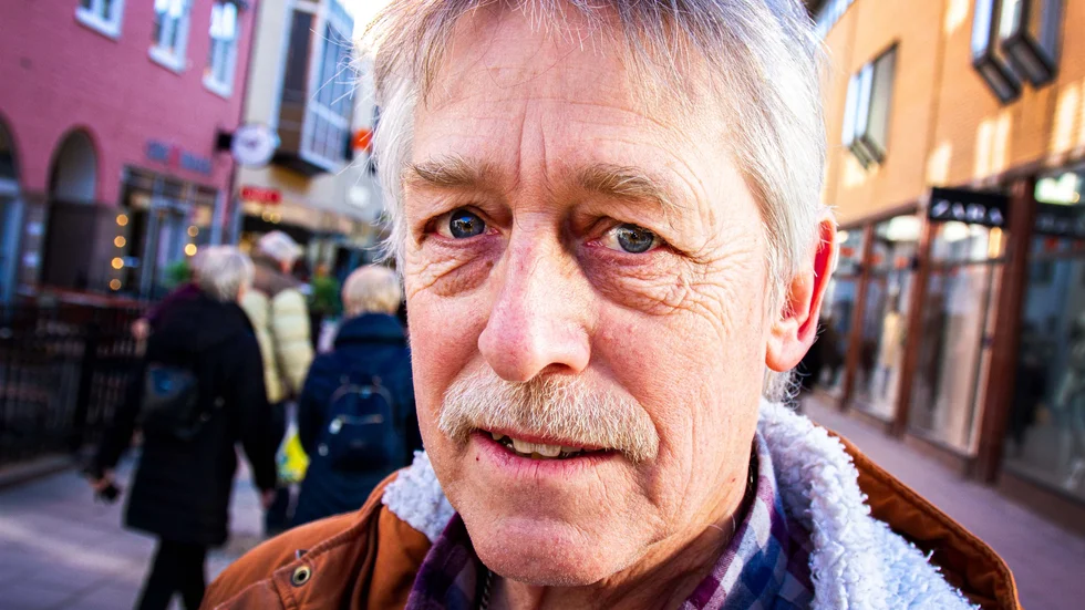 "Vad gör man? Det är krig i ett land. Det är hemskt, och då vill man göra någonting", säger Anders Grotherus.