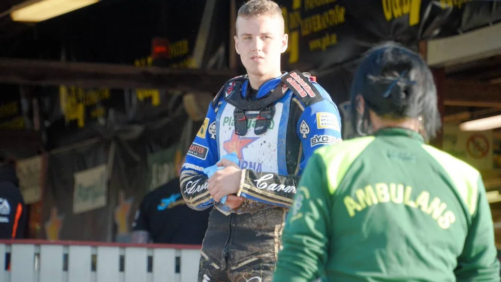 Joel Kling ersätter Gleb Chugunov i JVM.