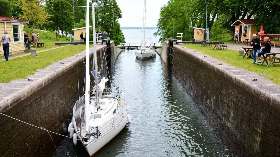 Bergs slussar. Nu införs gratis wifi för alla besökare vid slussarna.