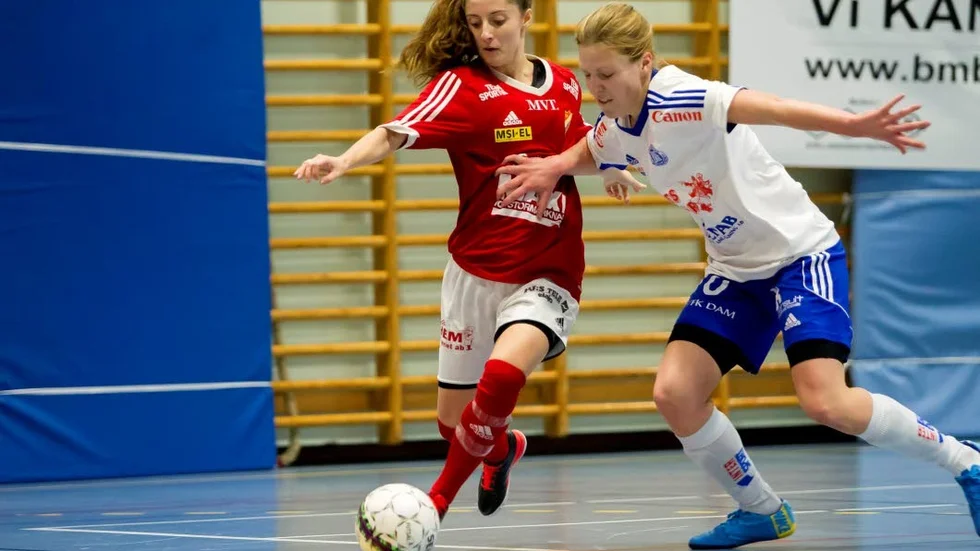 Adressändring. Venera Rexhi har gjort klart med elitettaklubben Sundsvall DFF. Innan flytten återstår ännu ett framträdande i Borendressen.