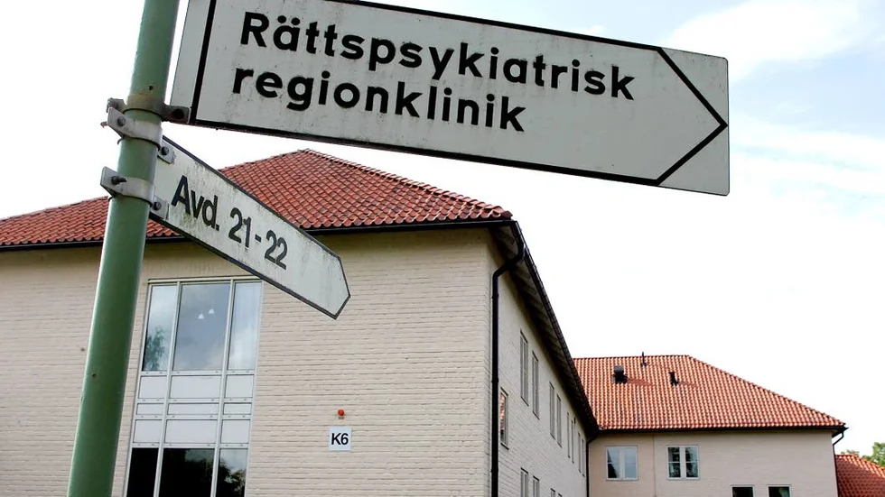 Semesterschemat är löst på rättspsyk.