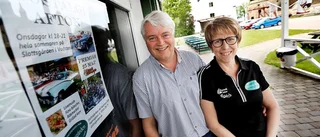 Nostalgin rullar in i Vadstena