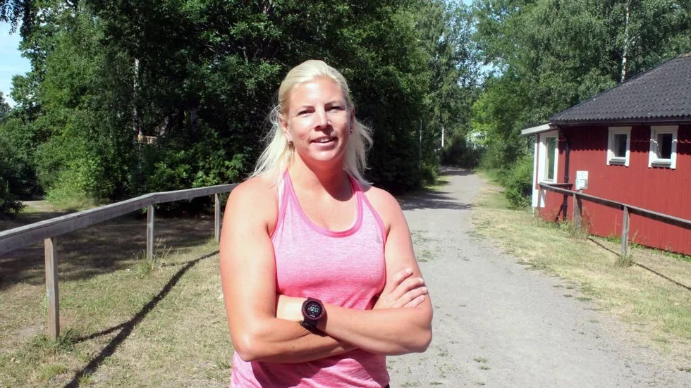 Mångsysslare. Sandra Landström höll på med friidrott och handboll under uppväxten. Nu är hon innebandyledare och maratonlöpare. "Viktigt att ungdomar rör sig", säger hon.