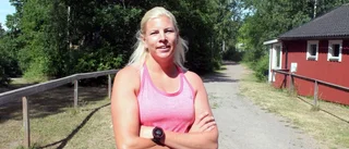 Så ska hon lyfta innebandyn