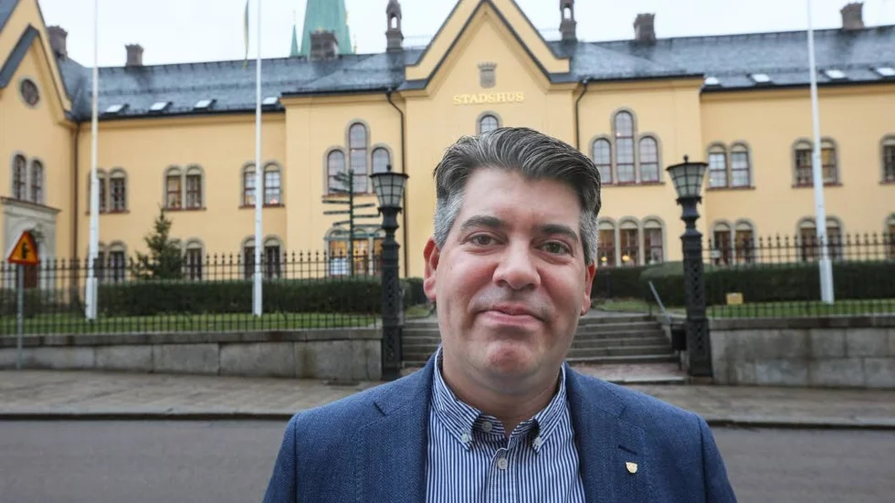 Jag stoppar inte huvudet i sanden, vi vet vilka problemen är oavsett om det finns en lista, eller inte, säger Niklas Borg (M) kommunstyrelsens ordförande i Linköping.