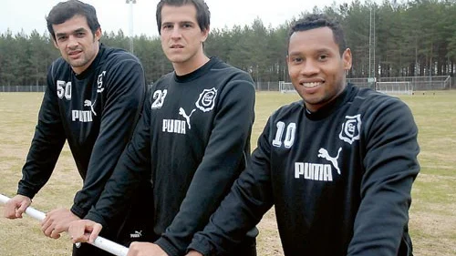 Leonardo da Silva Neves, Luis Ricardo Camolesi och André Xavier Reis är brassetrion som ska lyfta Gullringen i år.
