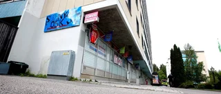 Stänger kiosken efter knivrån