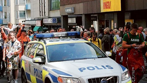 Polisen kan komma att kosta 276 000 kronor.