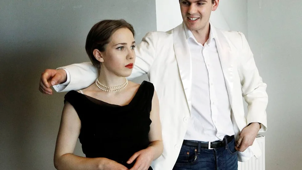 Anna Gyllingberg och Karl Söderström i spiondramat Agent Tangent.