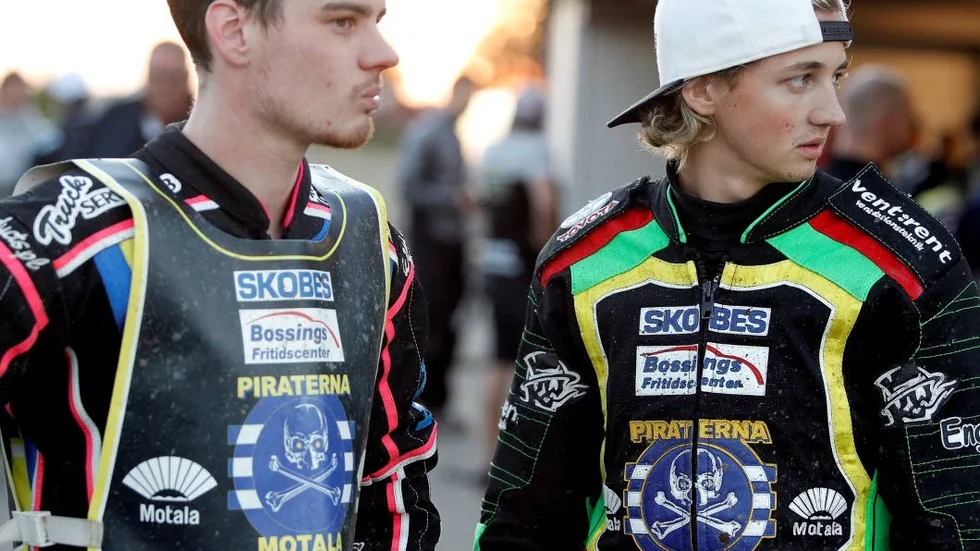 Guldmakare. 2013 var Anton Rosén och Fredrik Engman två starkt bidragande orsaker till att Piraterna vann SM-guldet. Nu har Engman beslutat att göra som Rosén och sluta med speedway.
