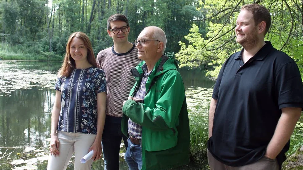 Den unika mångfalden i Motala ströms ravin utanför Ljungsbro beskrivs av från vänster, Rebecka Hovenberg, Elias Aguirre, Gunnar Ölfvingsson och Daniel Andersson.