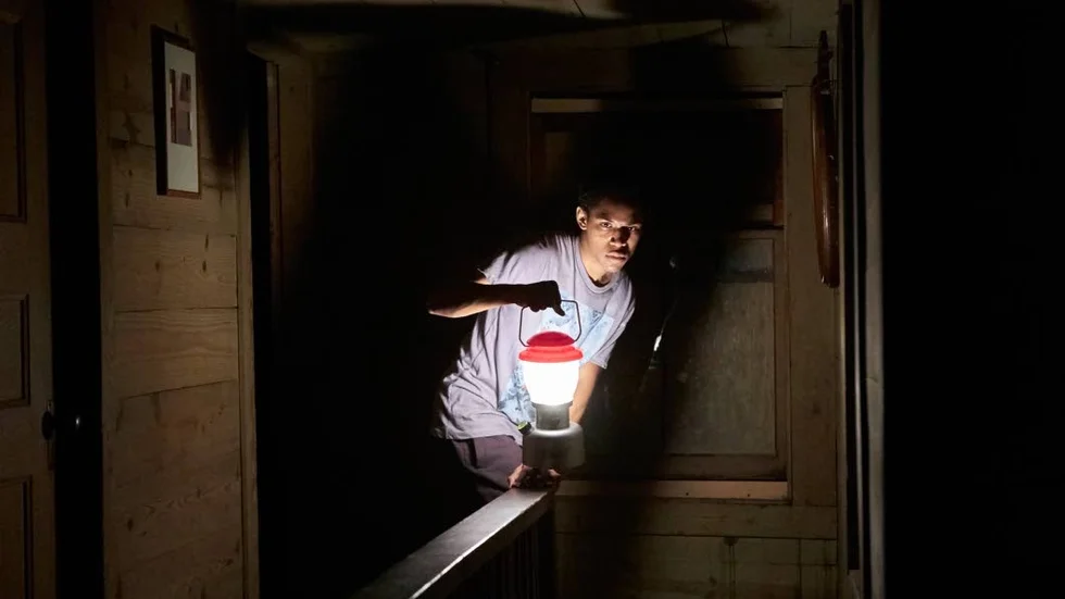 USA är utslaget av en dödlig pest i apokalyps-thrillern "It comes at night".