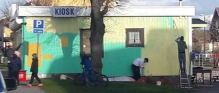 Nu blir det ordning på torpet – mintgröna kiosken blir äntligen gul igen