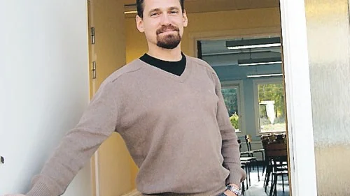 Henrik Johansson är nöjd med att musikpaviljongen återigen är i bruk.
