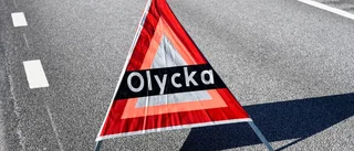 Personbilar i krock på riksväg 50