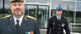 Generalmajoren satte ned foten