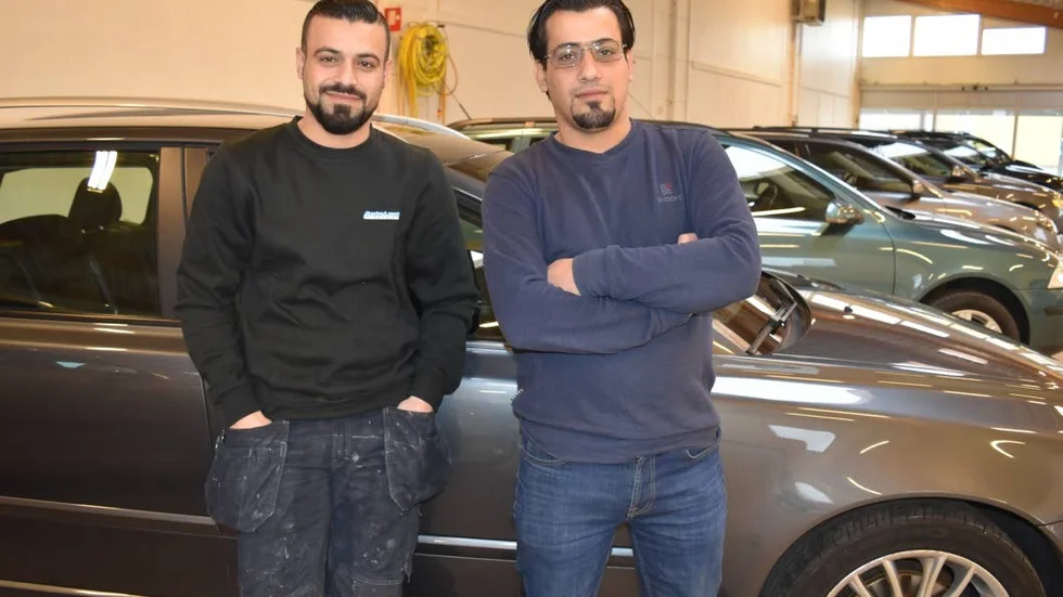 Muayad kommer hjälpa sin bror Majd Asia, som är Vimmerbys nya bilhandlare.