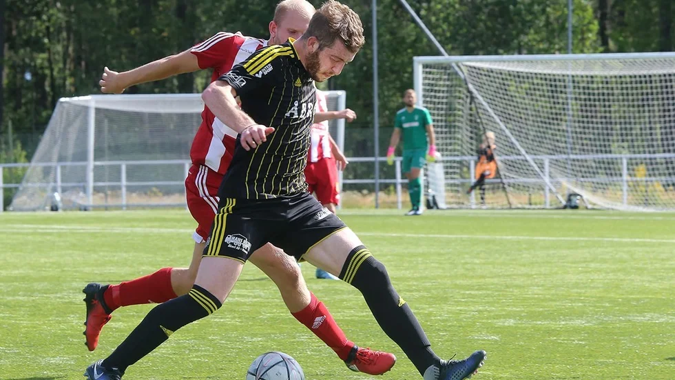 Abdulrhman Kharma, Vimmerbys överlägset bäste spelare denna säsong, missar morgondagens viktiga match mot jumbon IFK Hässleholm. Foto: Roelof Stroetinga