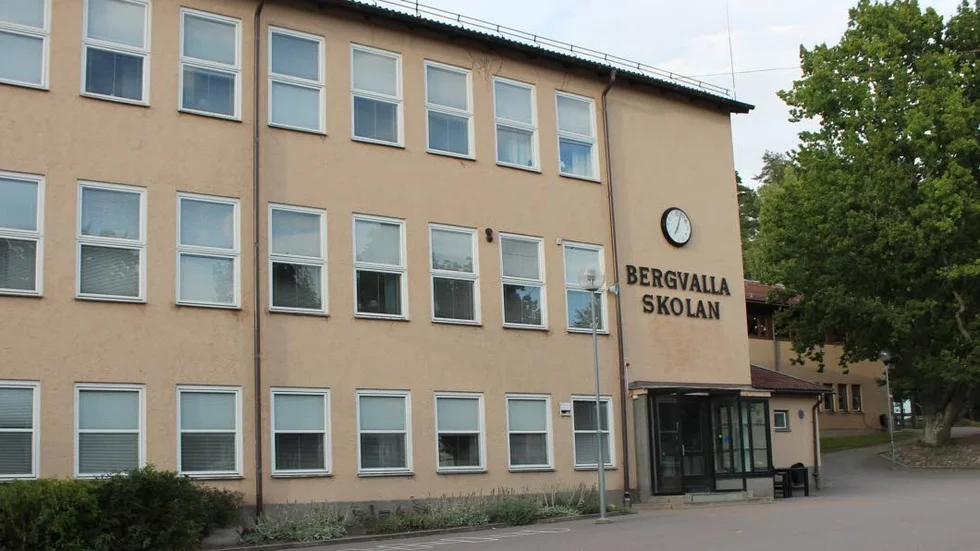 Bergvallaskolans huvudbyggnad planeras att rivas.