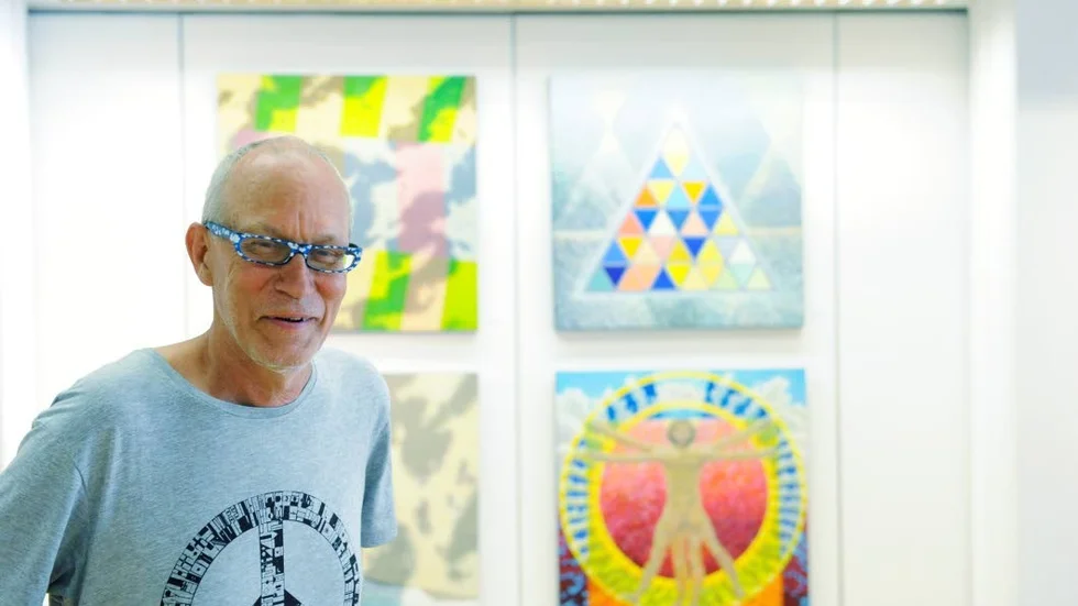 Uppsalakonstnären Ulf Enhörning visar sin konst i Västerviks konsthall fram till och med söndag.