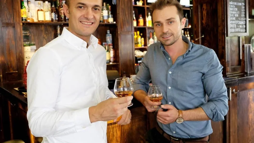 Byter. Ajan Sajhadi (t v) och Fatmir Poturqoj gör om Morella till en Pinchosrestaurang under nästa år.