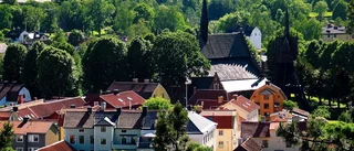 Nazister attackerade polis