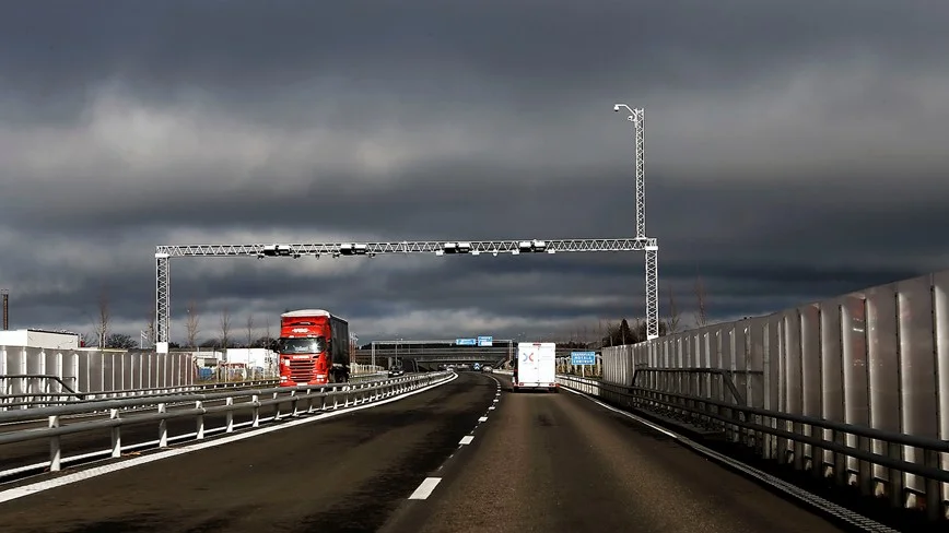 Broavgifter
Motalabron
Avgifter
Skepparpinan
Trafik
Bro
Bron