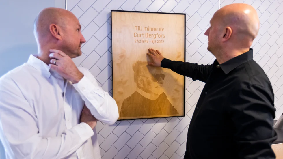 I dag berättar Richard och Christoffer Bergfors om året efter pappa Curts bortgång. "Han har lämnat ett stort tomrum efter sig. Det kom som en chock, trots att vi visste om att han var allvarligt sjuk. Vi vill hålla arvet efter Curt Bergfors levande."