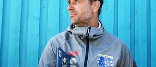 Andersson Skill hoppar av