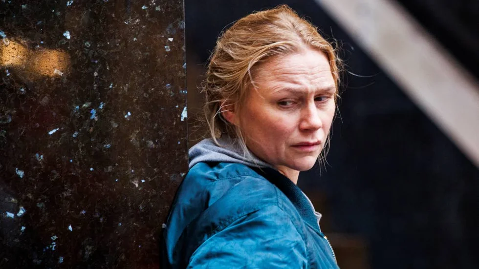 Utanför lagen. Malin Levanon är en av få riktiga skådespelare i "Tjuvheder".