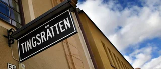 "Fotograf" åtalas för våldtäkter mot unga tjejer