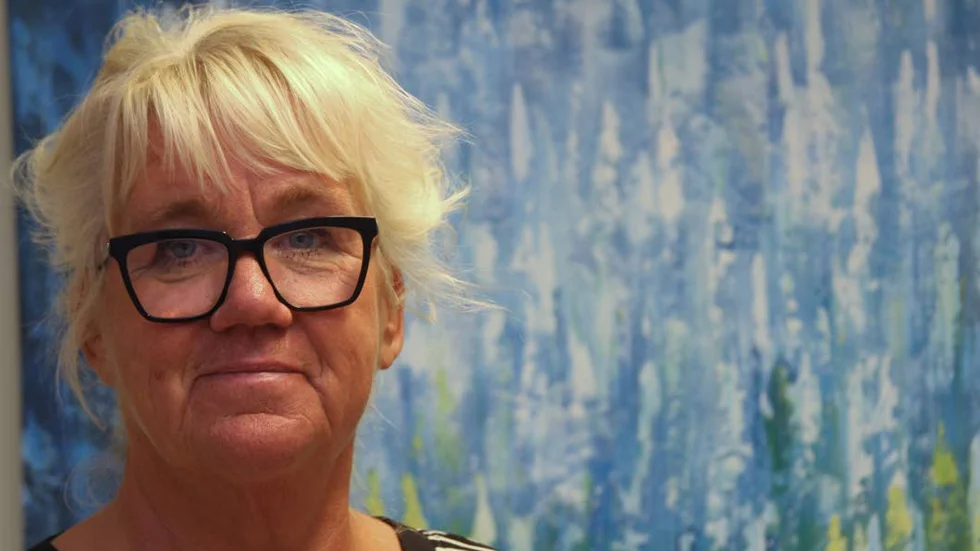 Enigt. Elisabet Edlund (S) tycker inte att det är mycket som skiljer partierna åt i budgeten.