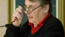 Få se nu? Synen hade inte förändrats för Bosse Strömbäck (V) när det gäller Bodenarenan. Han satt med alliansen och beslutade om bygget med arenan och i opposition när hans parti sade ja till aktieaffären. FOTO: Göran Ström