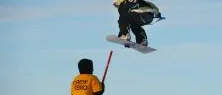 Många ville köra årets första snowboardtävling
