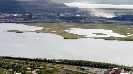 Damningen från LKAB:s verksamhet i Kiruna har ökat den senaste tiden. Nu vill kommunen ha besked om hur LKAB ska komma tillrätta med problemet. Så här såg det ut sommaren 2009.FOTO: Alexander Linder