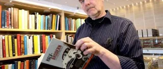 Bibliotekarien tipsar om fynd bland bokhyllorna