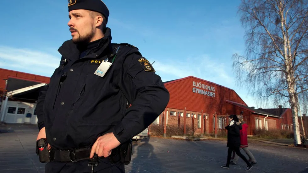 GYMNASIET. Björknäsgymnasiet låstes. (Bilden togs vid ett annat tillfälle).