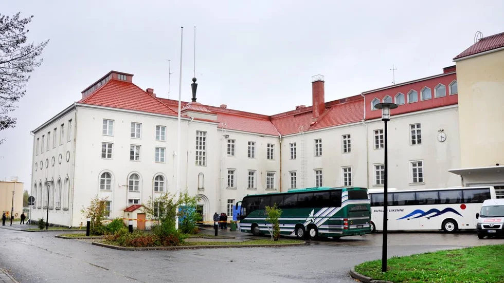 Stänger. Flyktingslussen i Torneå läggs ned.