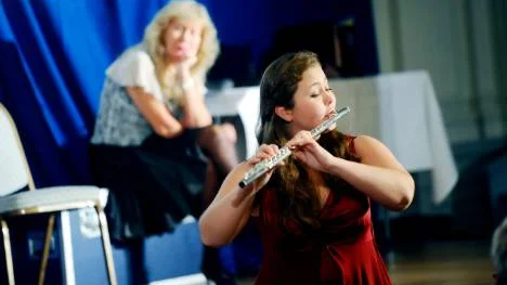 Kristina Platonova, student vid instrumentalmusikerutbildningen i Piteå, var en av pristagarna vid Norrbottenskademiens pris- och stipendieutdelning på onsdagskvällen.