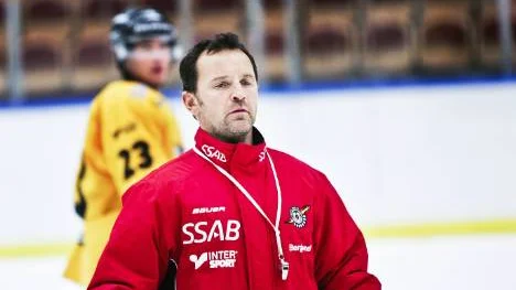 Thomas " Bulan" Berglund hyllar sina superkedjor.