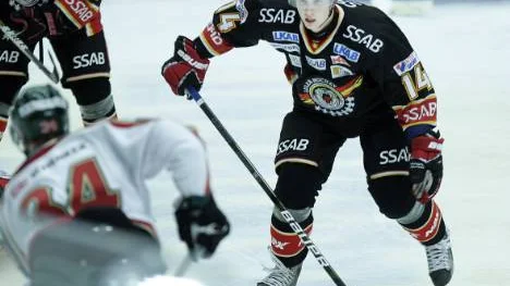 Jonas Berglund tjänar - 0 kronor.
