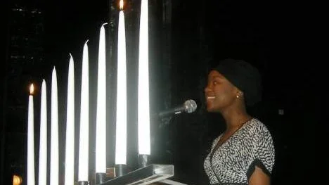Claudine Kunda, ursprungligen från Kongo-Kinshasa men bosatt i Luleå sedan två år, är en av medlemmarna i Luleå internationella kör. Foto: Ulf Persson
