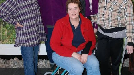 Föreläsaren Eva Borg omgiven av kursdeltagarna fr v Kerstin Kemlén, systrarna Jenny och Annelie Solkakoski och Ingrid Goin.