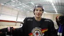 Johan Franssons kontraktsbekymmer är över. I kväll kan han göra debut i den ryska högstaligan KHL.